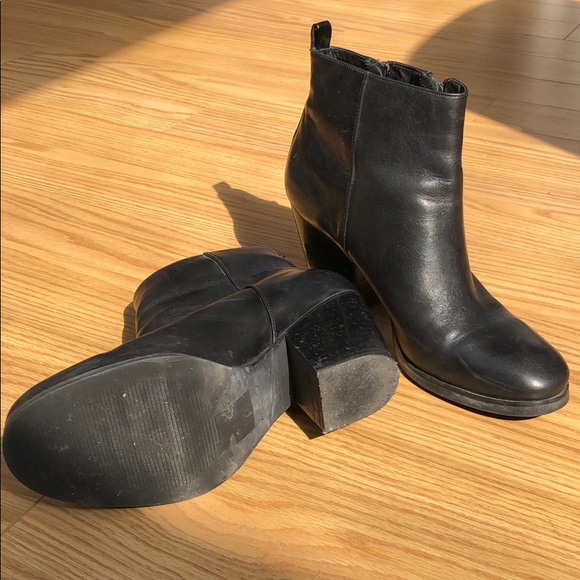 Aldo Leather 2 Zip Ankle Boots - Picture 3 of 4